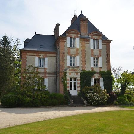 Hotes De Montboulan Salbris Buitenkant foto