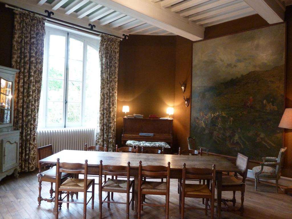 Hotes De Montboulan Salbris Buitenkant foto