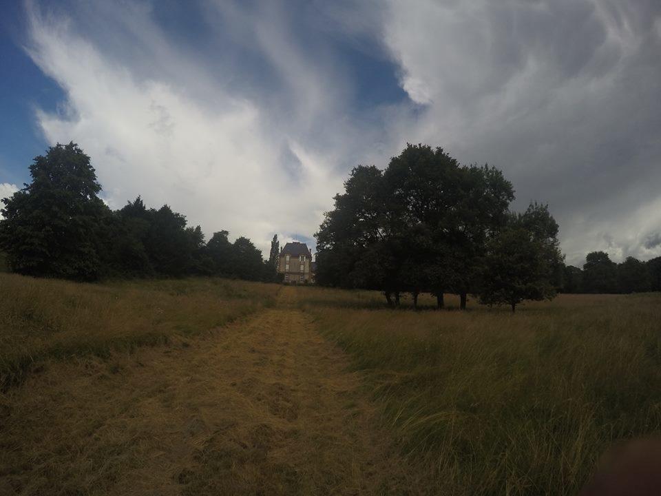 Hotes De Montboulan Salbris Buitenkant foto