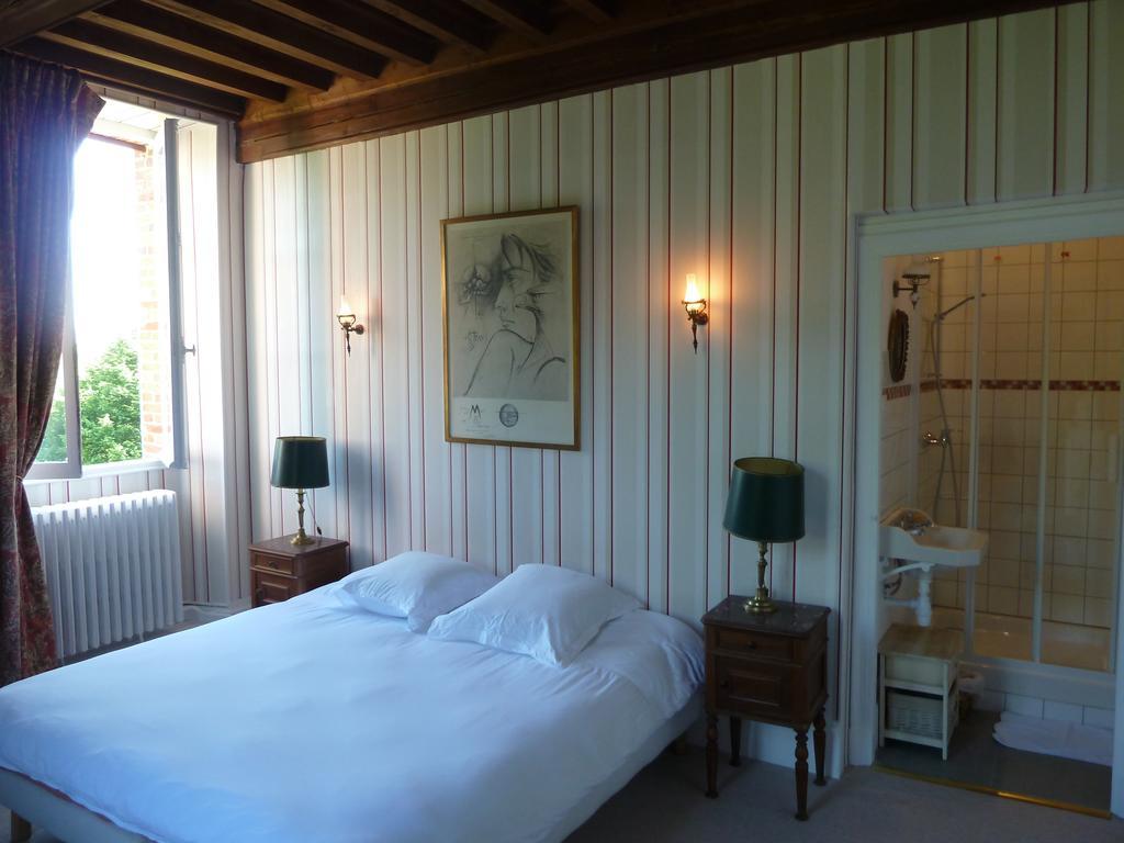 Hotes De Montboulan Salbris Buitenkant foto