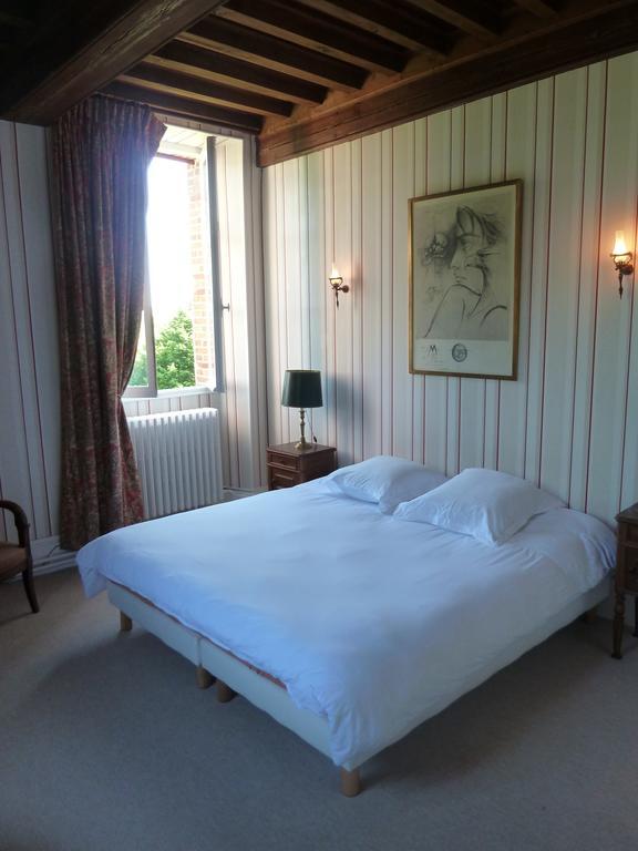 Hotes De Montboulan Salbris Buitenkant foto